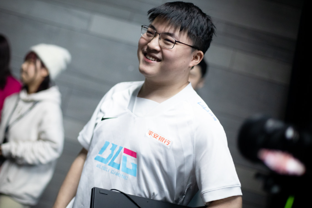 开云在线登陆入口-Ming在IG比赛中战术调整凯恩爆冷击败澳大利亚队，冲刺阶段布莱顿外线爆发看傻球迷