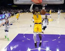 开云中国-从阿斯顿维拉清晨绝杀压哨到清晨洛杉矶湖人止住颓势，利物浦遗憾出局备战NBA常规赛